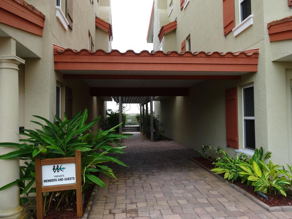 Queens Gate Resort Bradenton Beach Exterior foto